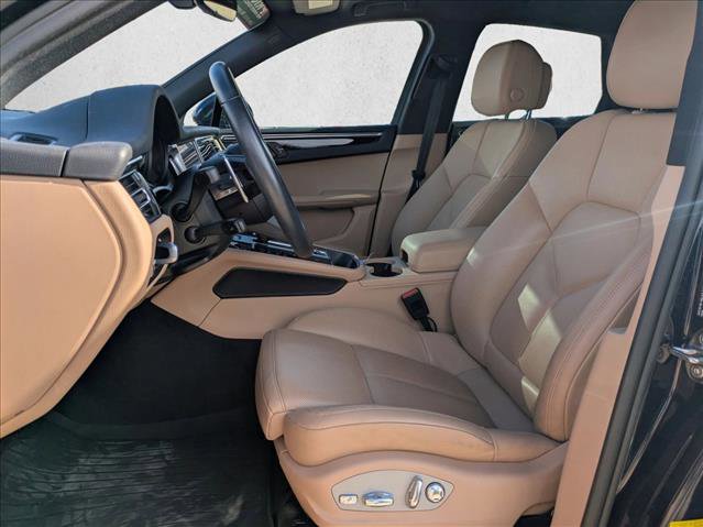Used 2023 Porsche Macan S image 17