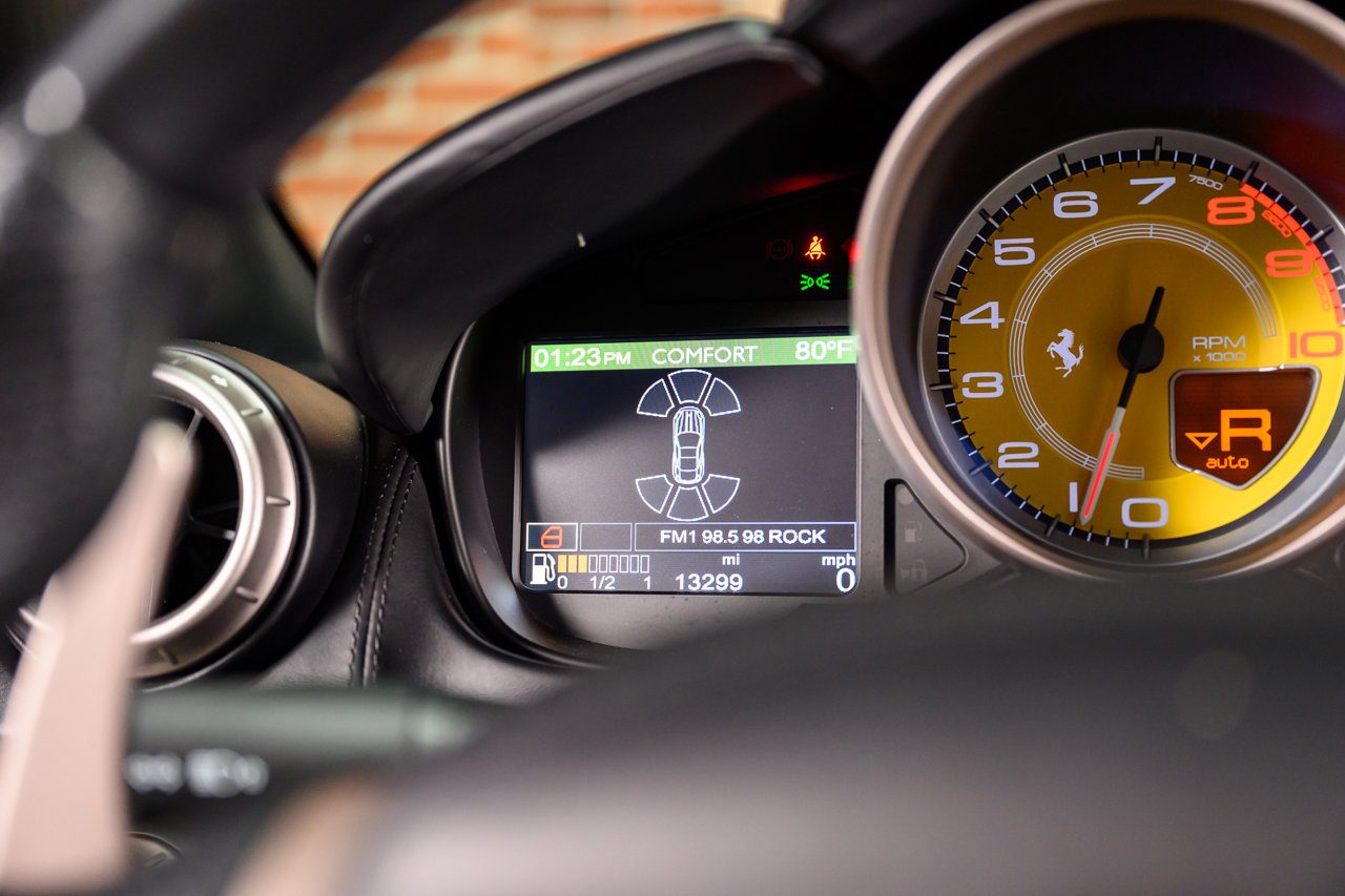 Used 2014 Ferrari California image 47