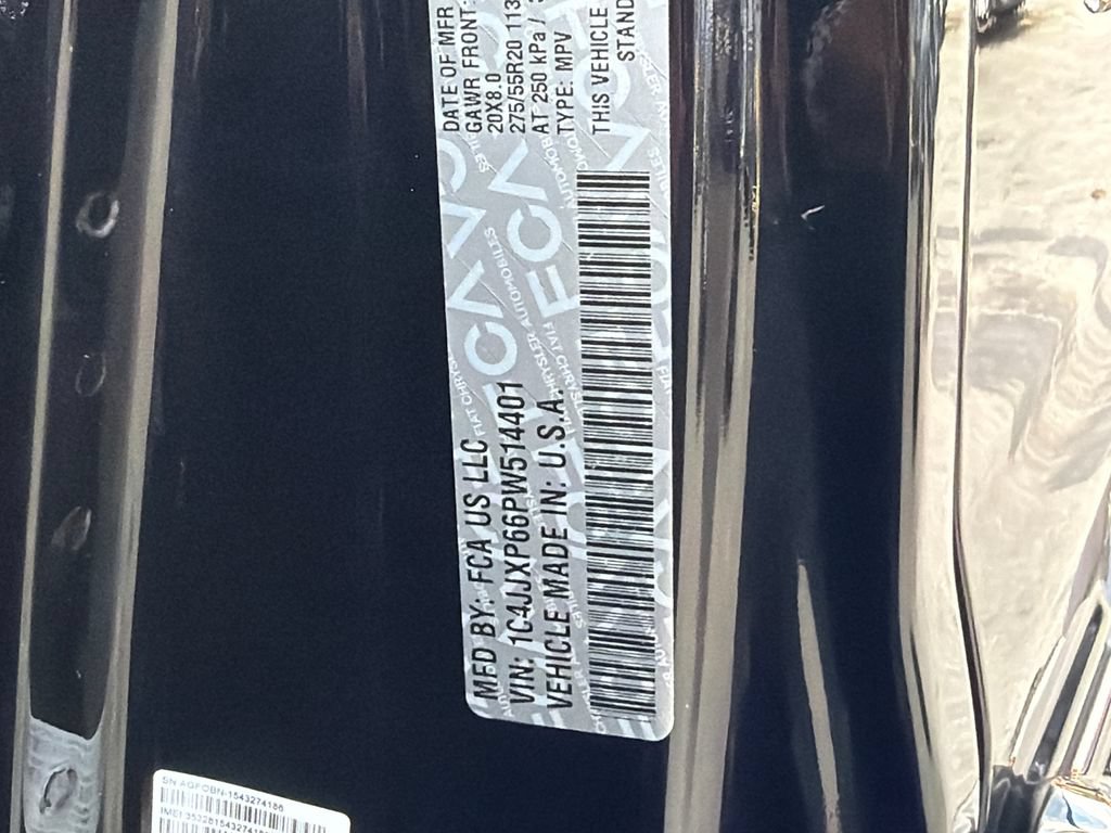Used 2023 Jeep Wrangler Unlimited Sahara AWD/4WD image 32