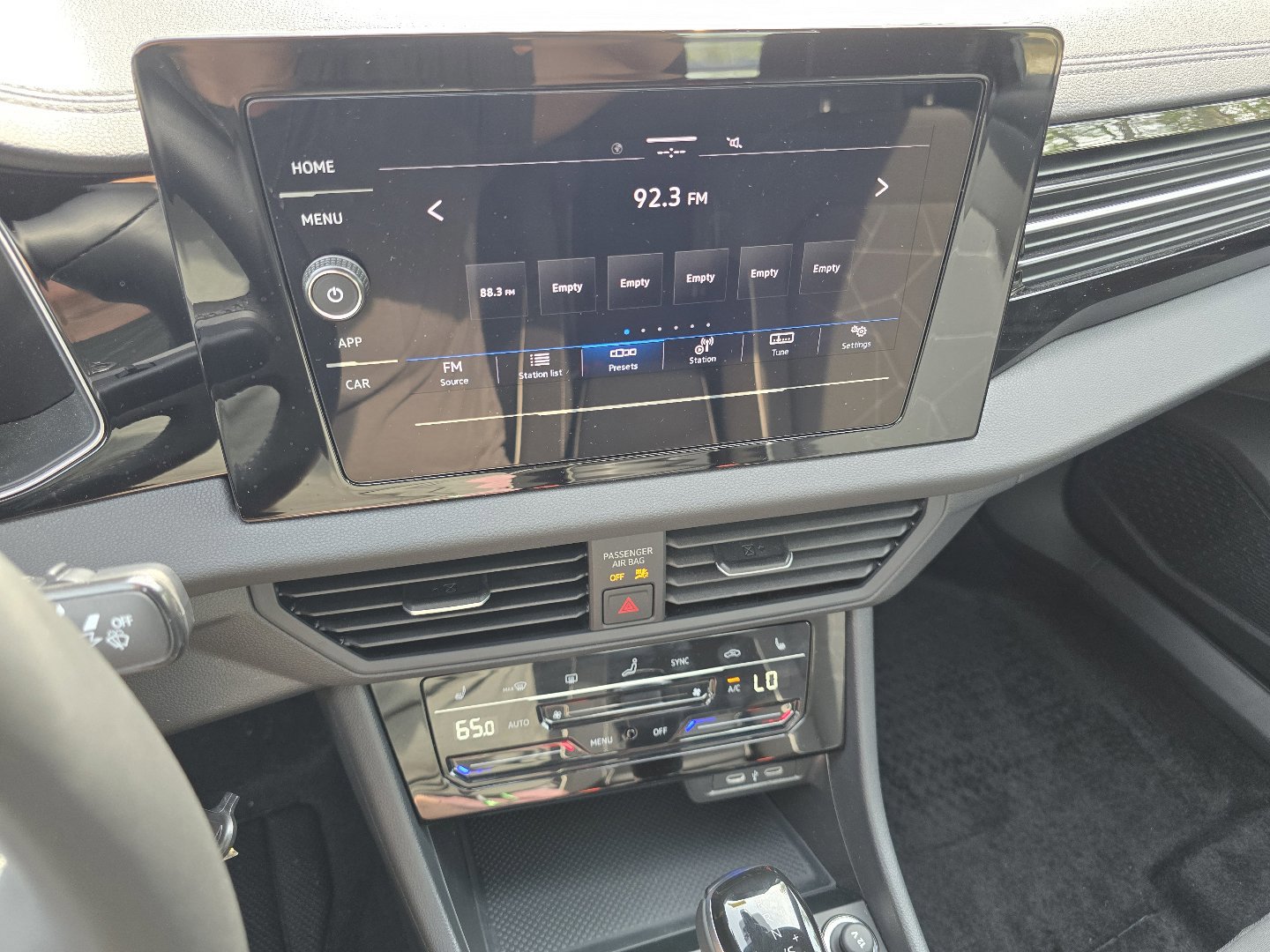 Used 2025 Volkswagen Jetta Sport image 30