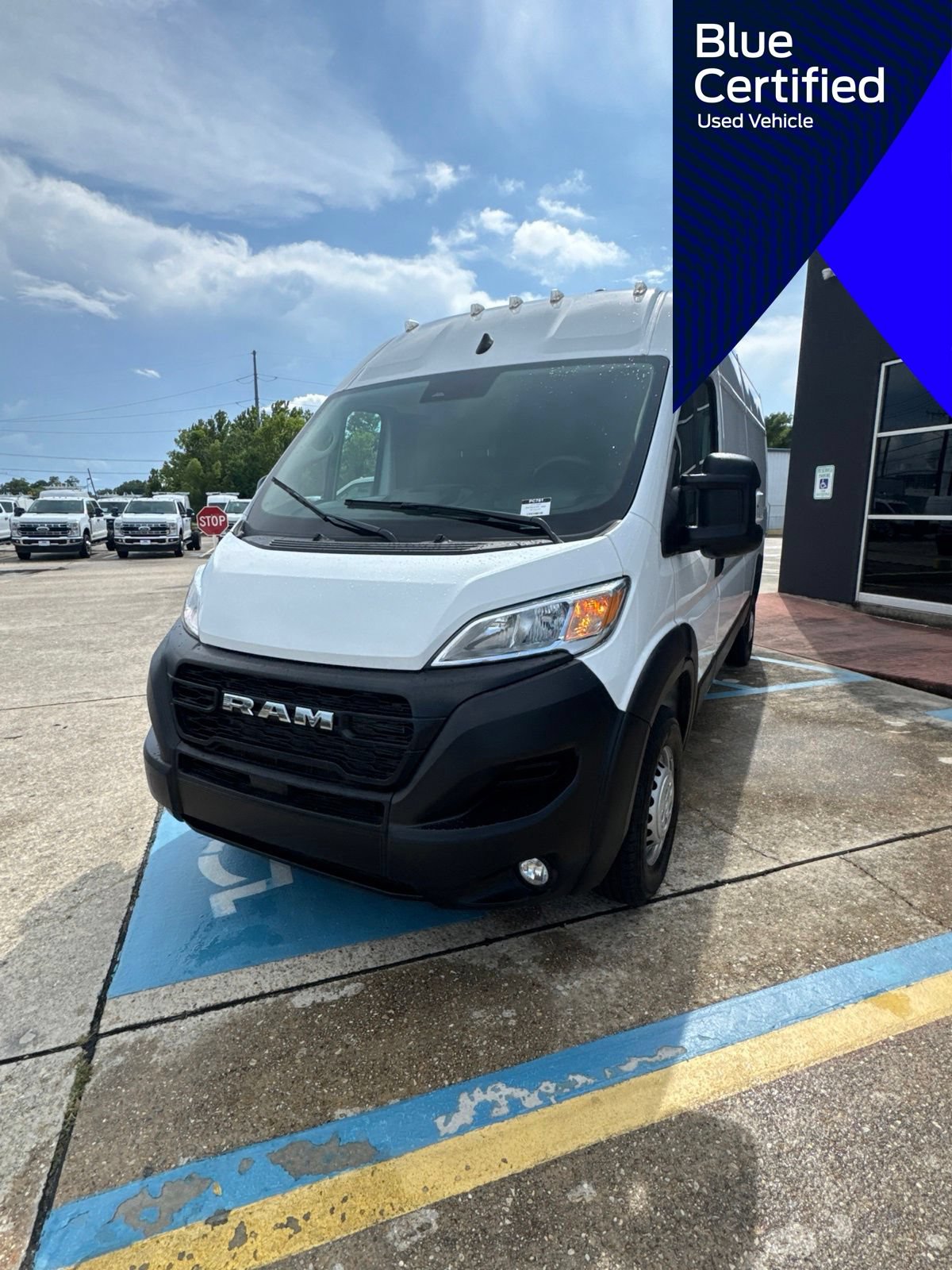 Used 2026 RAM ProMaster 2500 w/ Convenience Group FWD image 12
