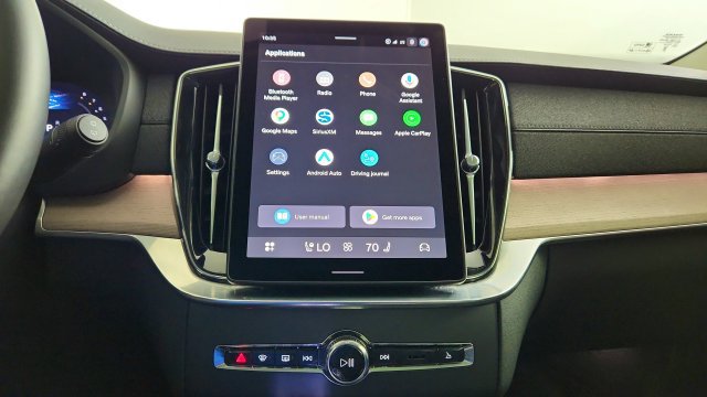 Certified 2026 Volvo XC90 B5 Core AWD/4WD image 21