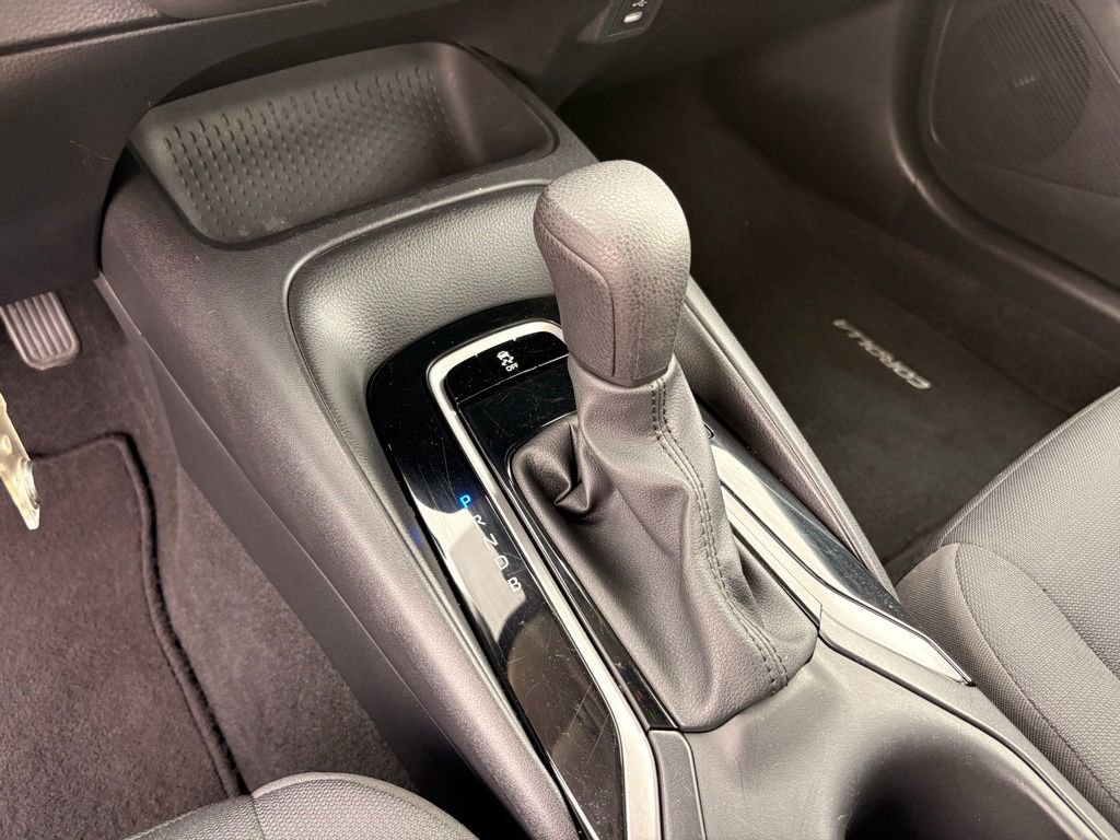 Used 2023 Toyota Corolla LE w/ Carpet Mat Package (TMS) image 17