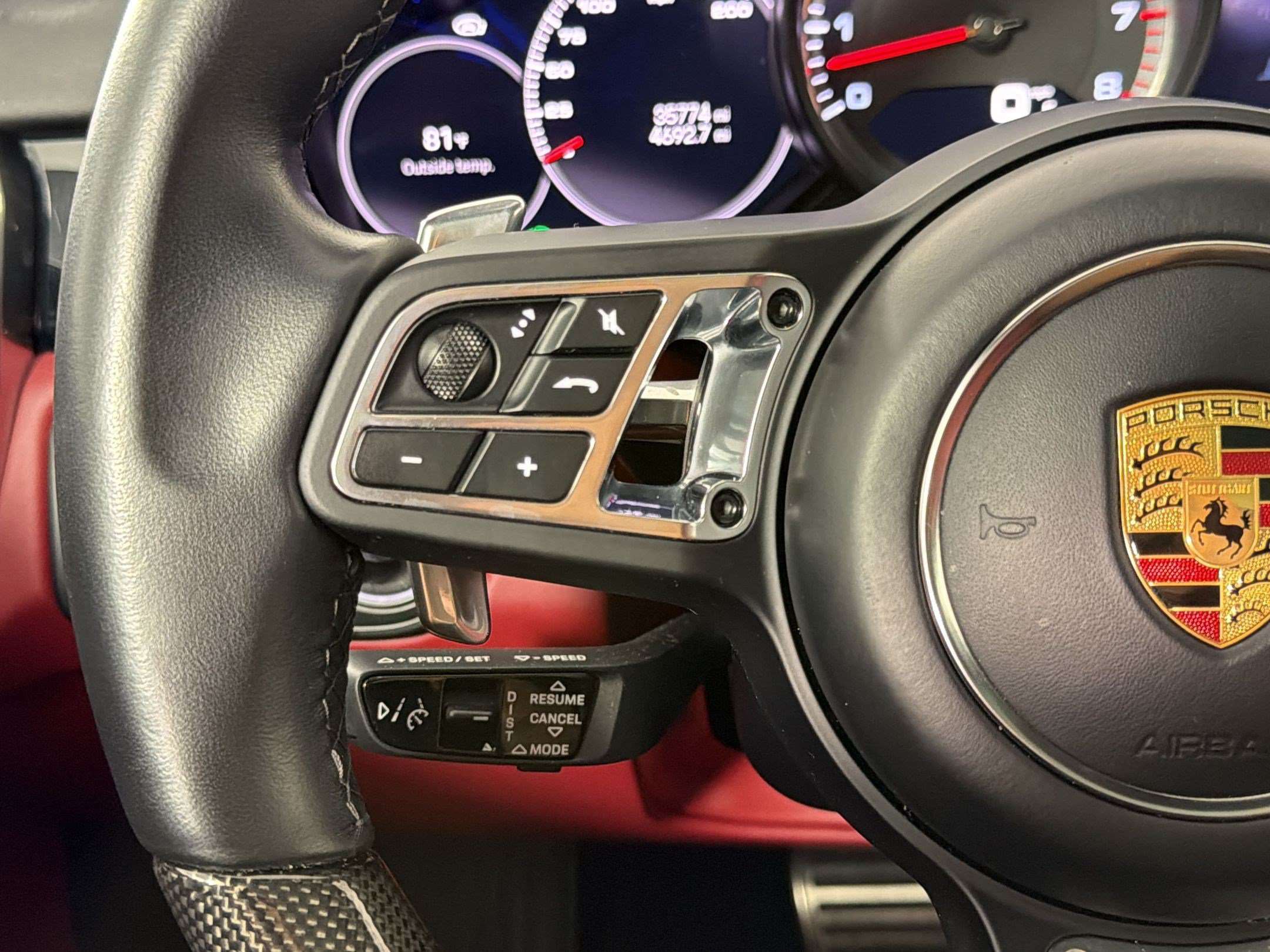 Certified 2023 Porsche Cayenne Turbo AWD/4WD image 22