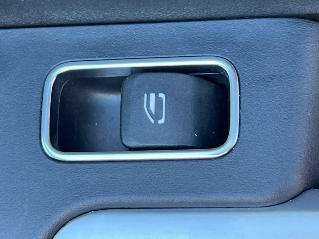 Certified 2023 Mercedes-Benz GLA 250 4MATIC image 31