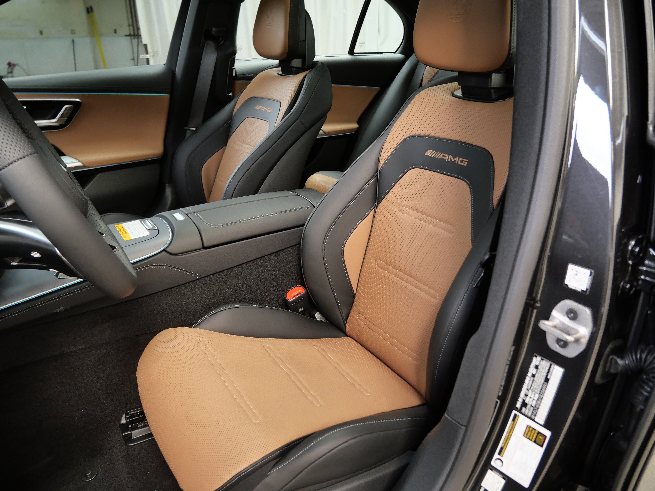 New 2026 Mercedes-Benz E 53 AMG e 4MATIC Sedan image 3