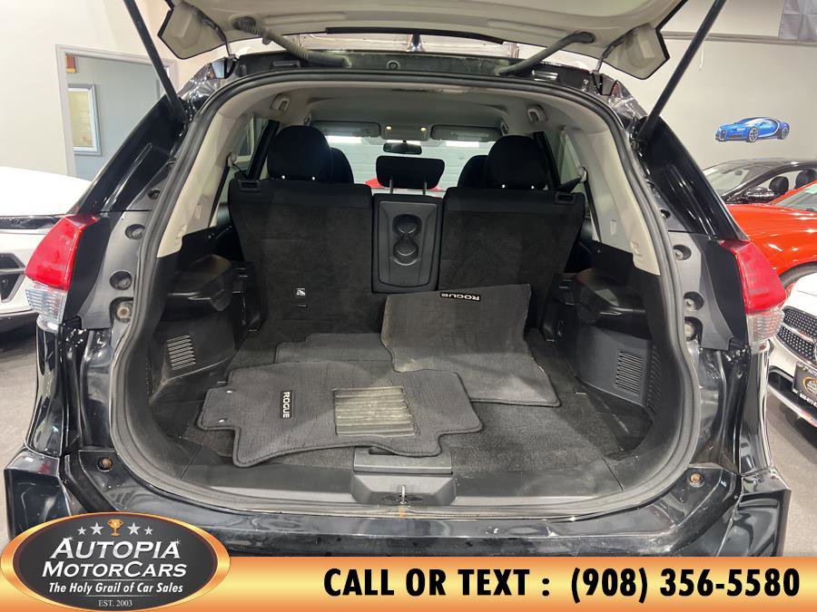 Used 2017 Nissan Rogue SV image 19