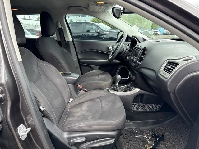 Used 2018 Jeep Compass Sport AWD/4WD image 9