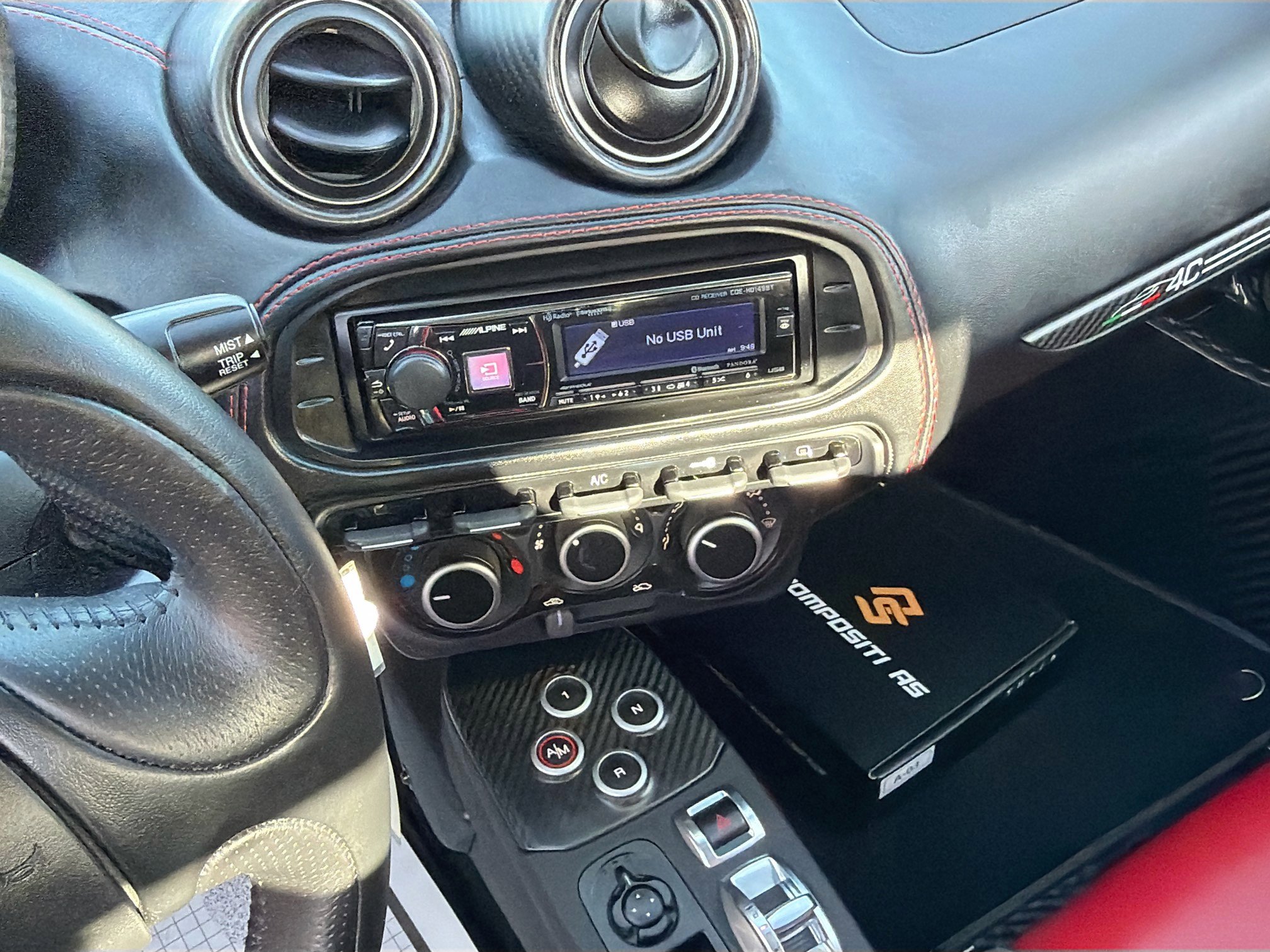 Used 2020 Alfa Romeo 4C Spider RWD image 22