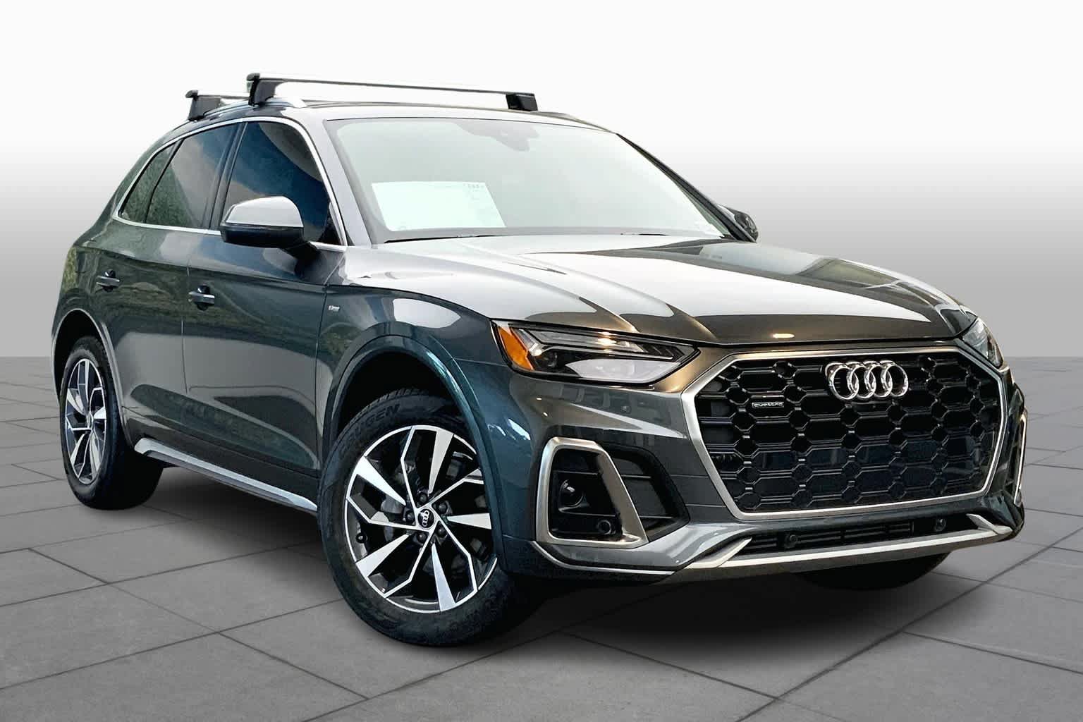 Used 2023 Audi Q5 2.0T Premium Plus w/ Premium Plus Package AWD/4WD image 3