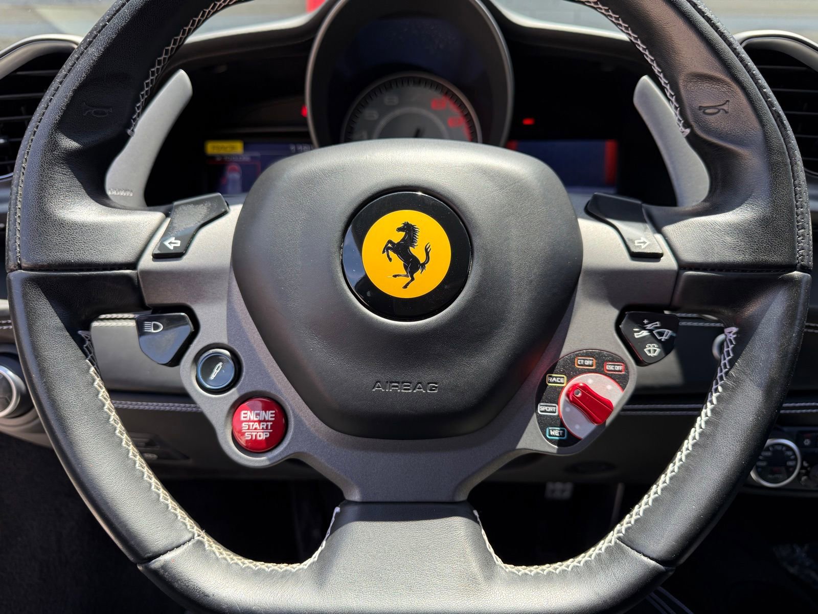Used 2016 Ferrari 488 GTB RWD image 43