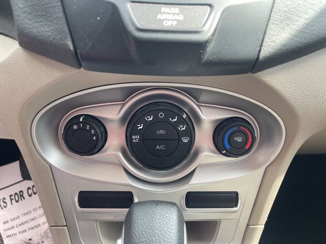 Used 2019 Ford Fiesta SE image 26