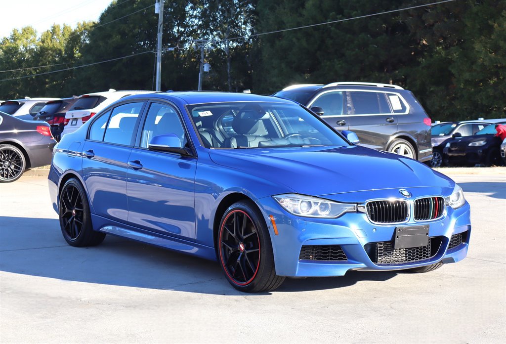 Used 2013 BMW 335i xDrive Sedan AWD/4WD image 9