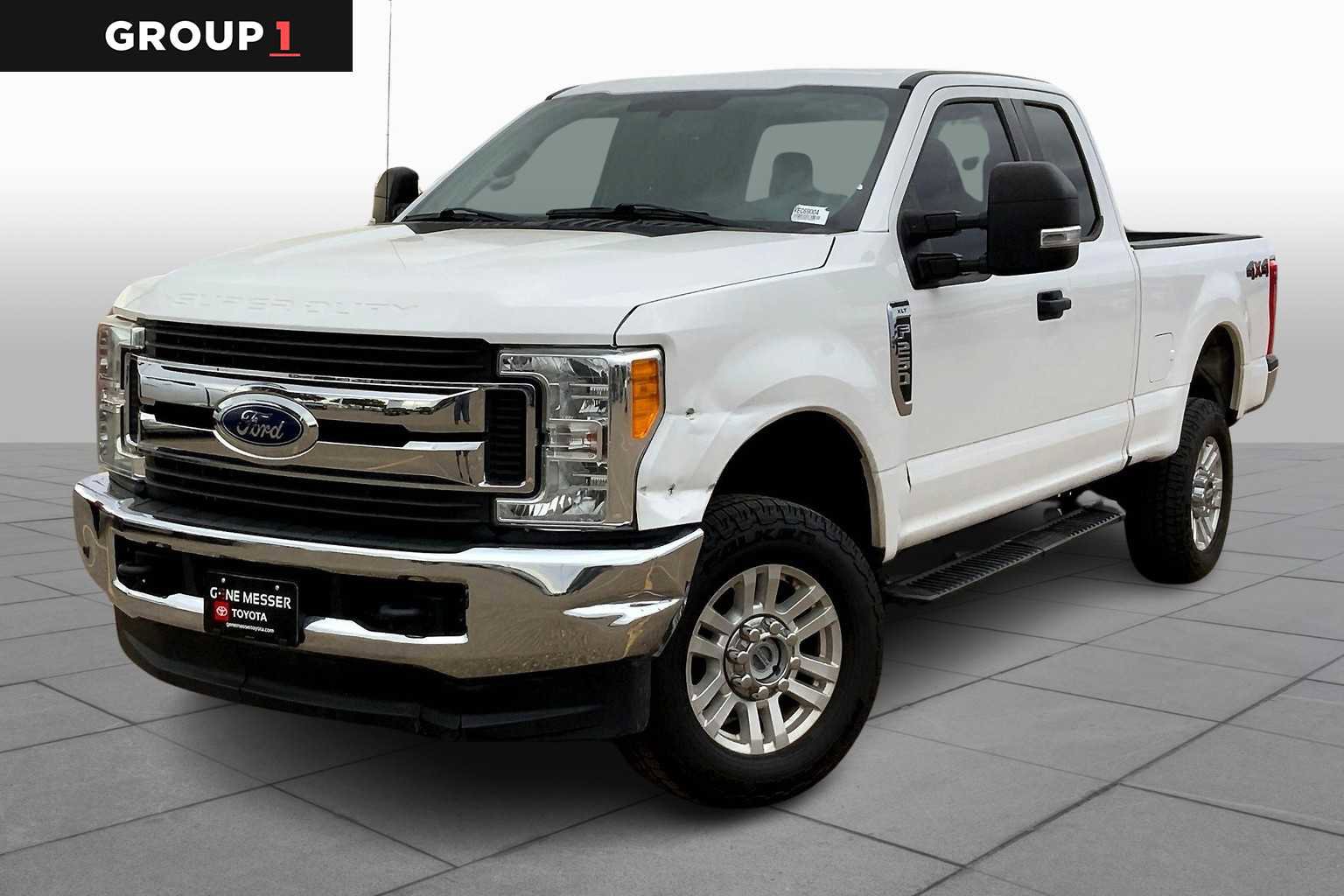 Used 2019 Ford F250 XLT w/ Camper Package AWD/4WD image 1