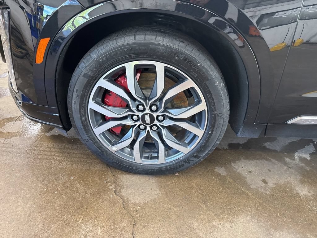 Used 2023 Cadillac XT6 Sport AWD/4WD image 11