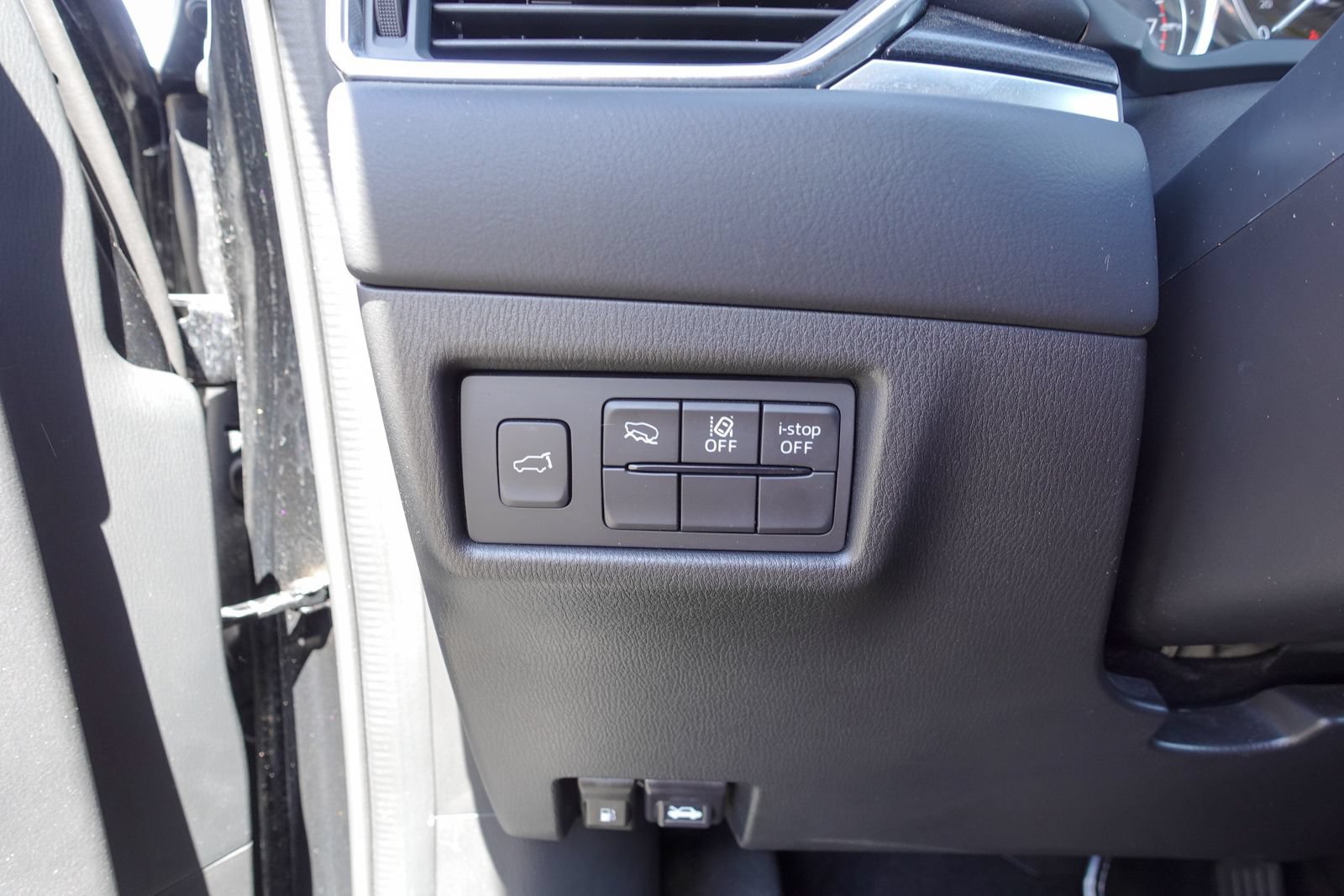 Certified 2025 MAZDA CX-5 Carbon Edition AWD/4WD image 18