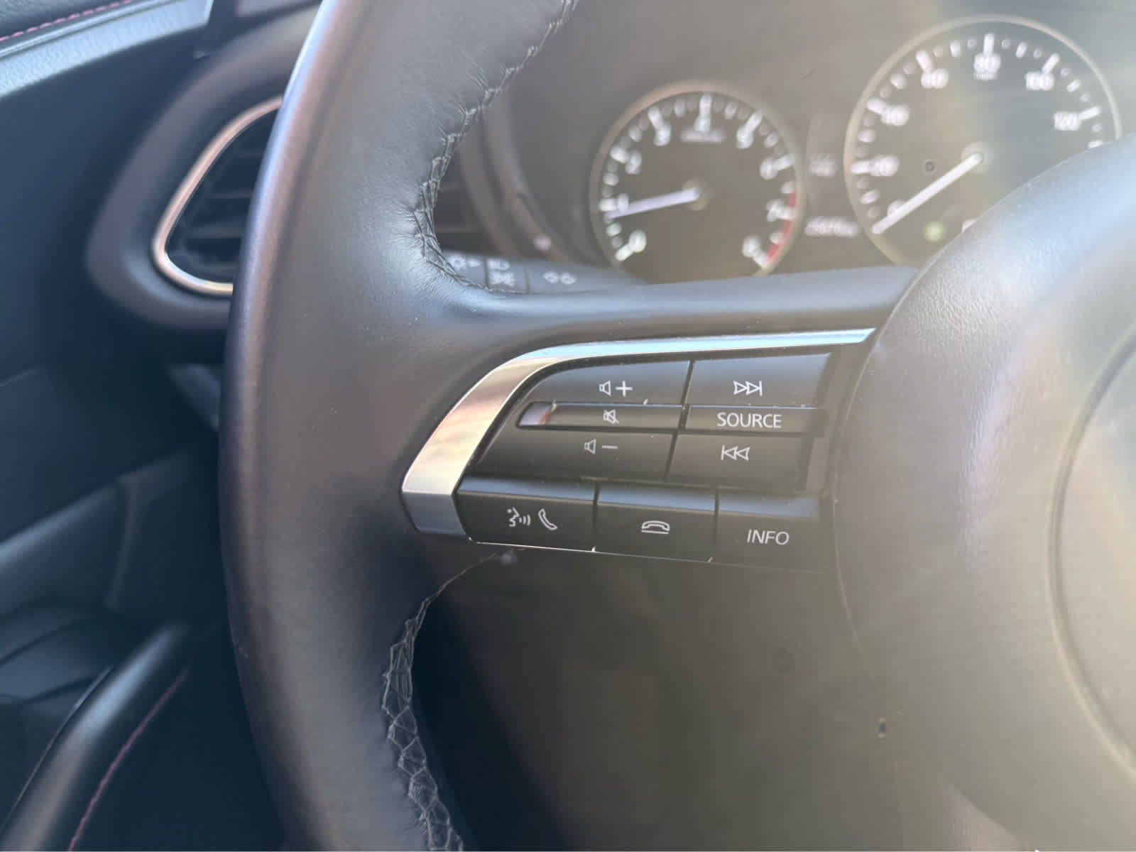 Used 2025 MAZDA CX-30 AWD 2.5 S w/ Preferred Package image 19