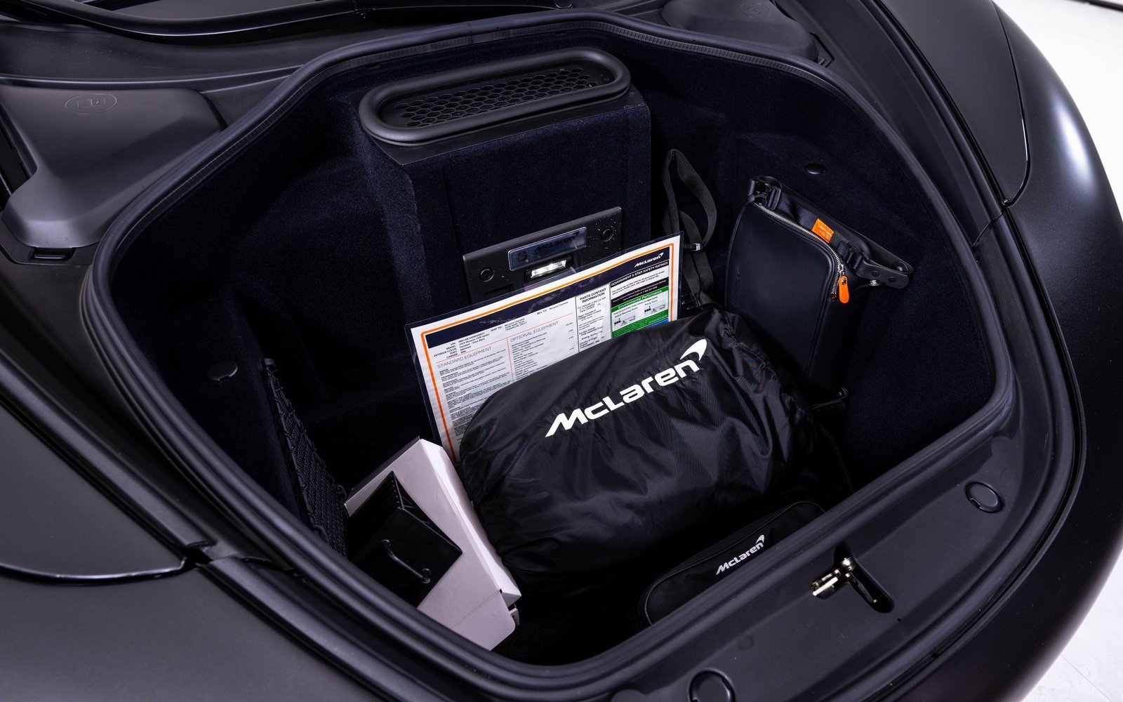Used 2024 McLaren 750S Spider image 26
