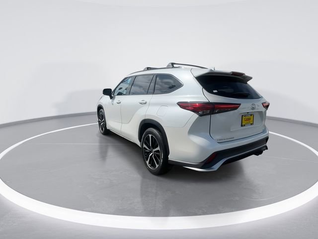 Used 2021 Toyota Highlander XSE image 6