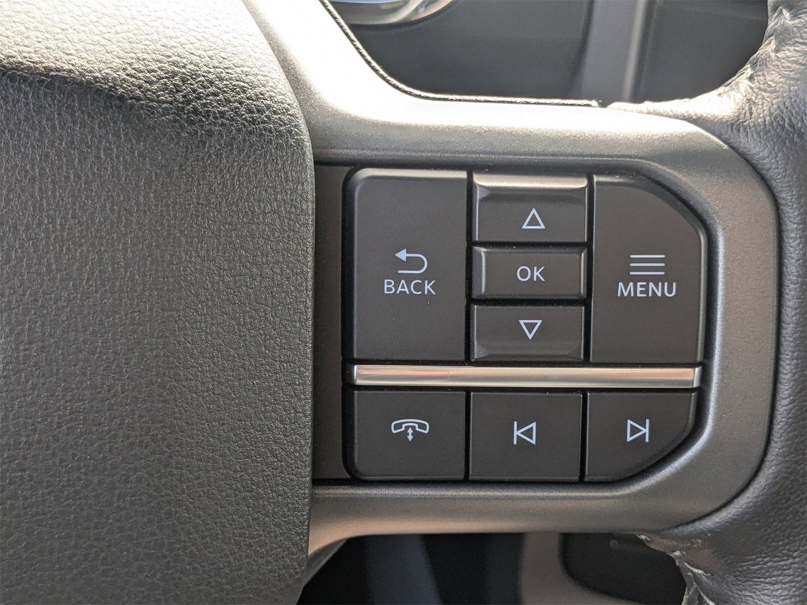 Used 2022 Ford F150 Lightning XLT image 30