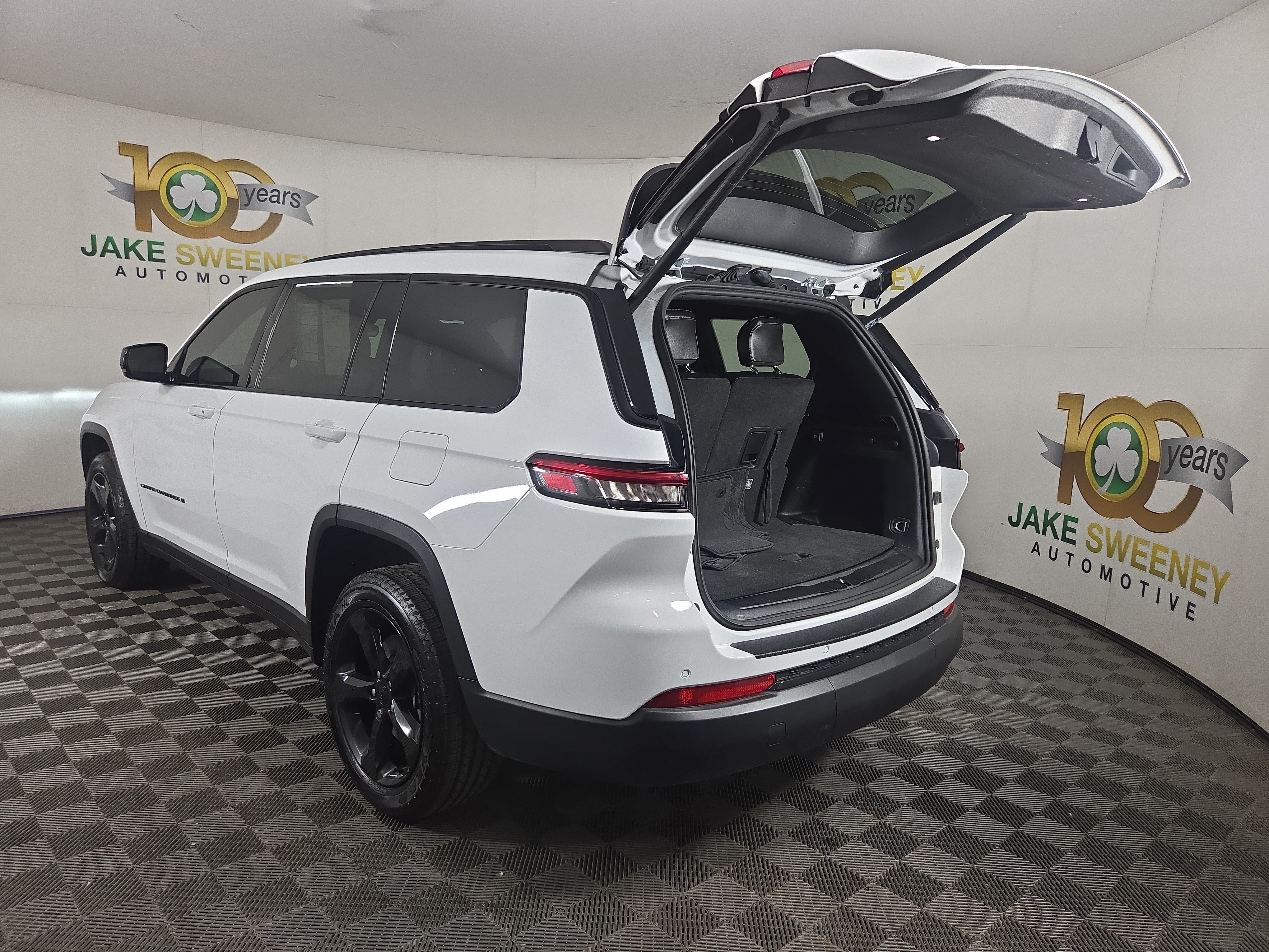 Certified 2023 Jeep Grand Cherokee L Laredo AWD/4WD image 34
