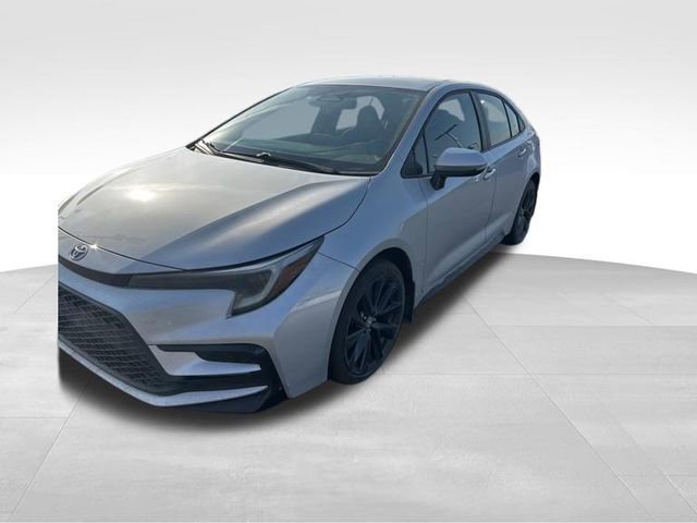Used 2023 Toyota Corolla SE image 2