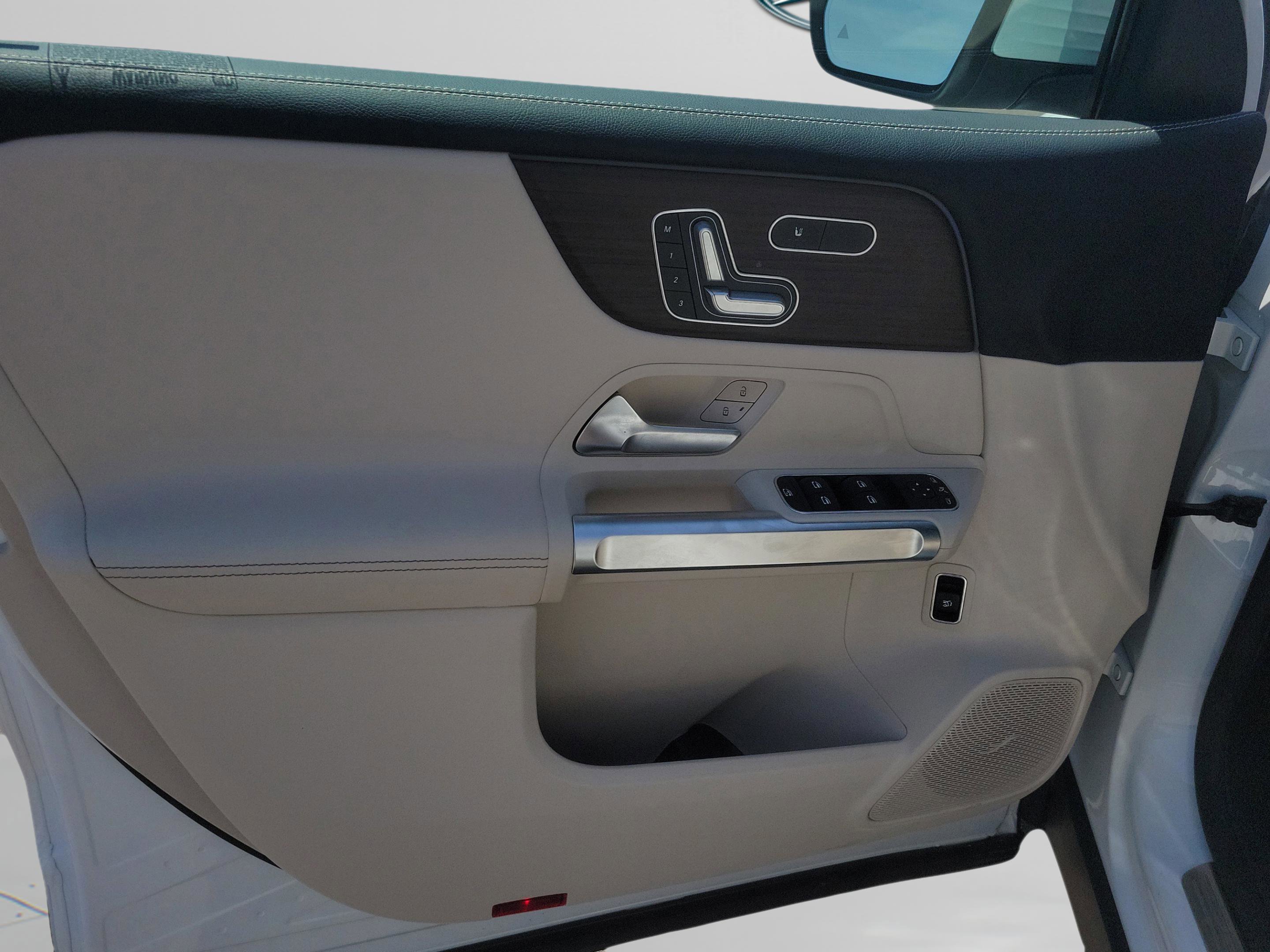 Certified 2026 Mercedes-Benz GLB 250 image 22