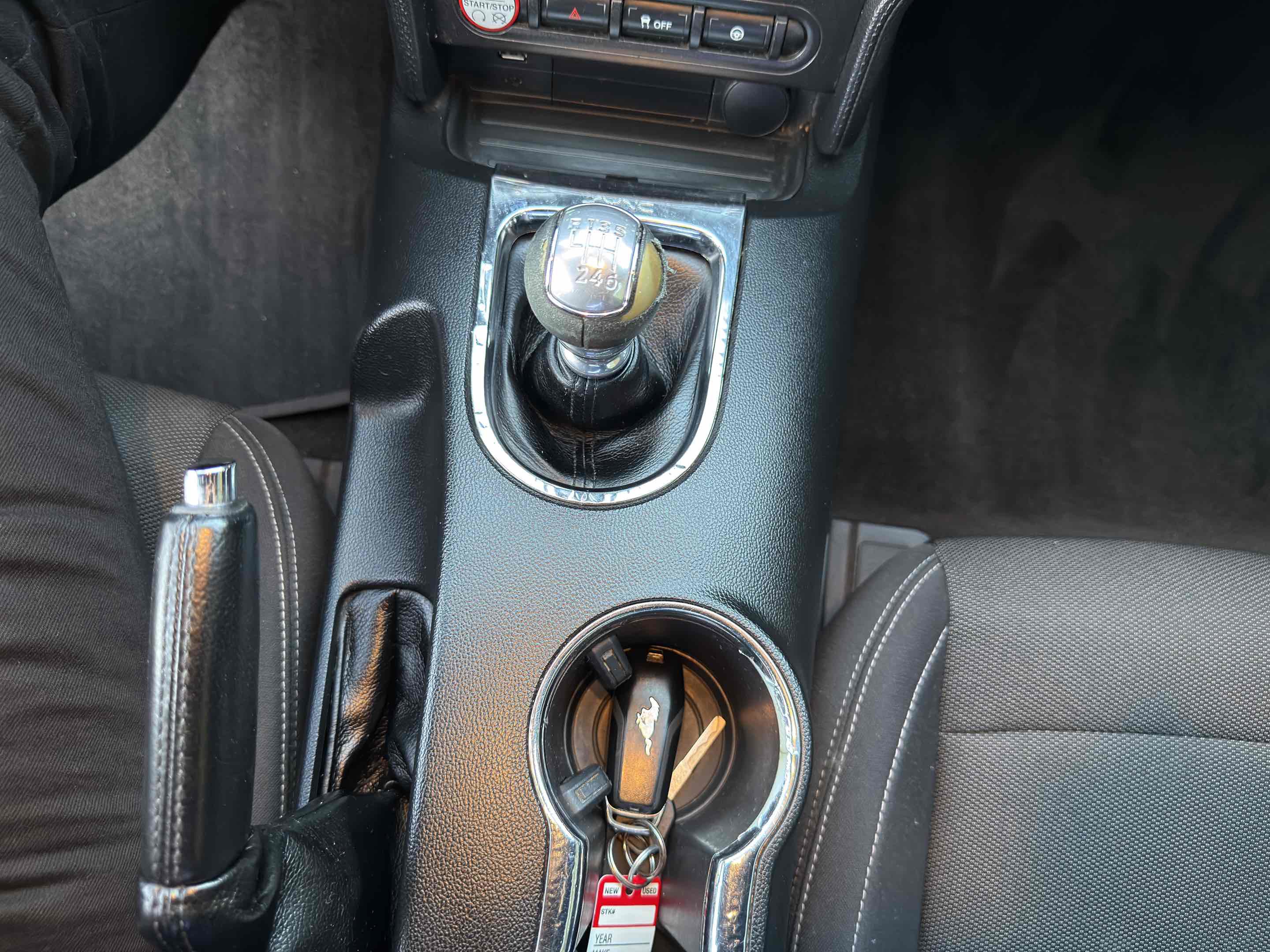 Used 2017 Ford Mustang Coupe RWD image 42