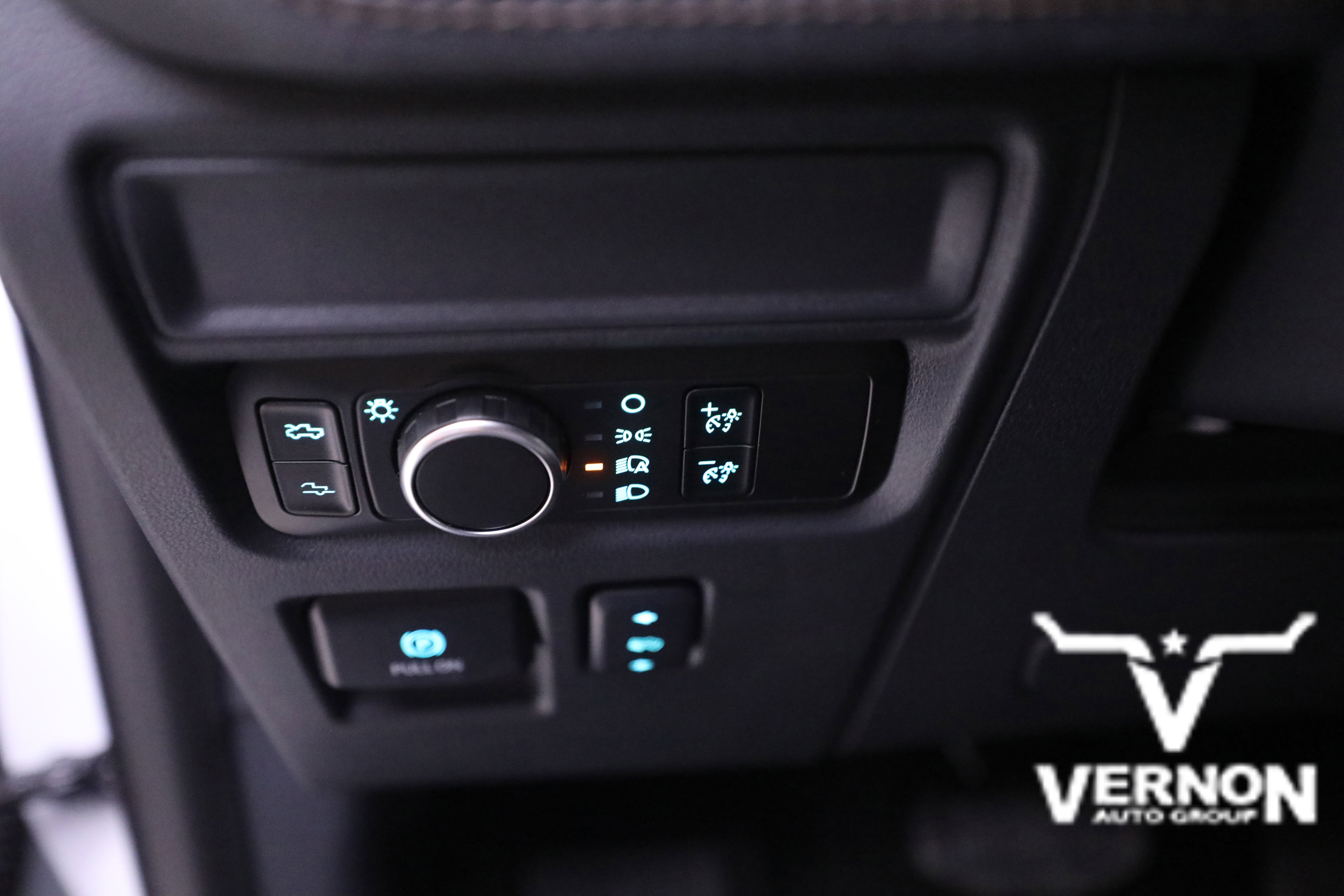 New 2025 Ford F150 Lightning Lariat image 18