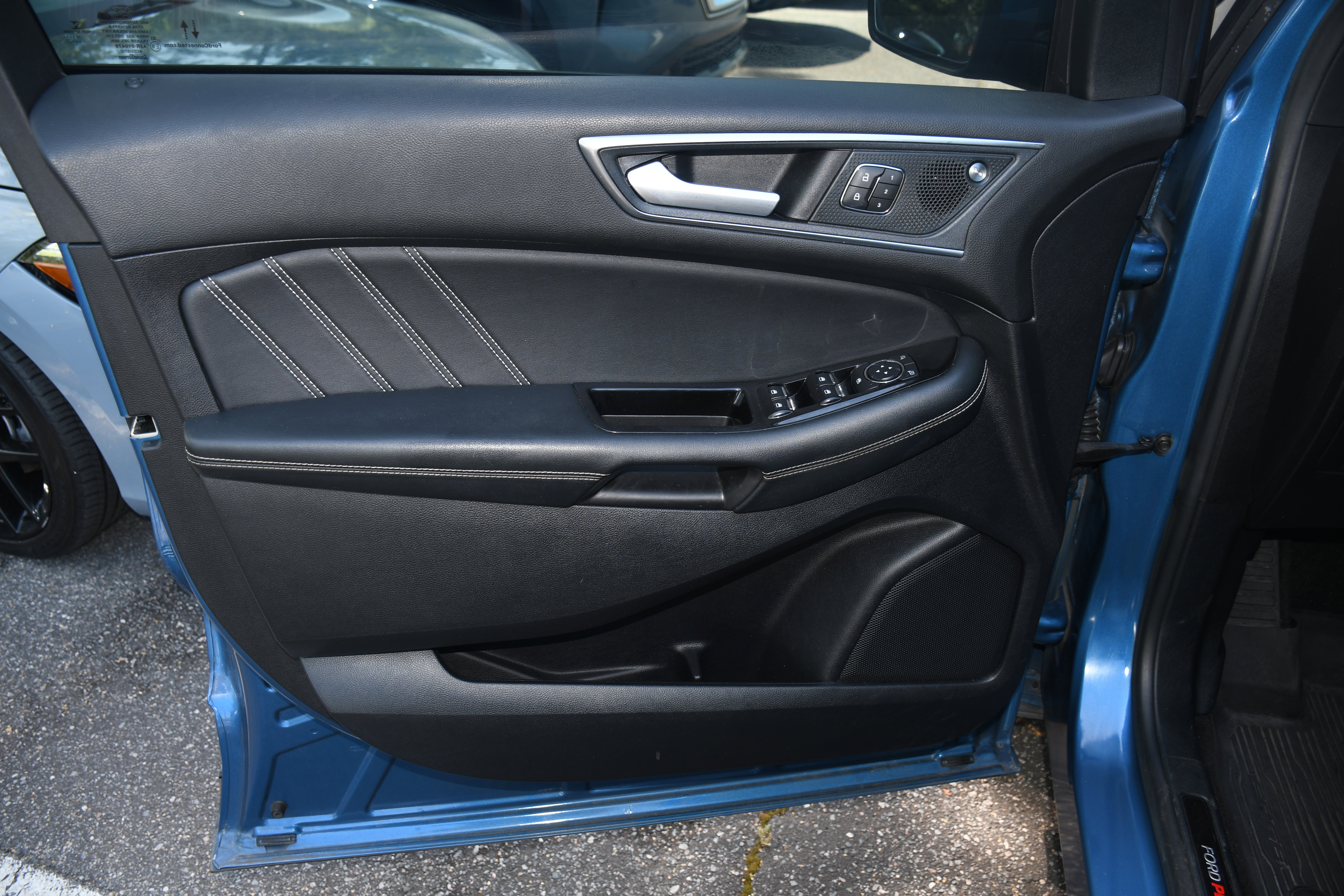 Used 2020 Ford Edge ST w/ Equipment Group 401A AWD/4WD image 9