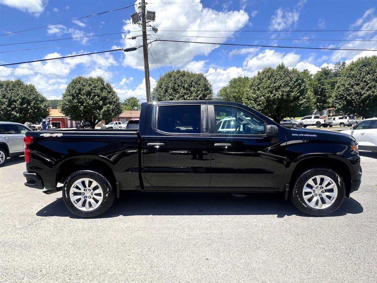 Used 2023 Chevrolet Silverado 1500 Custom image 18