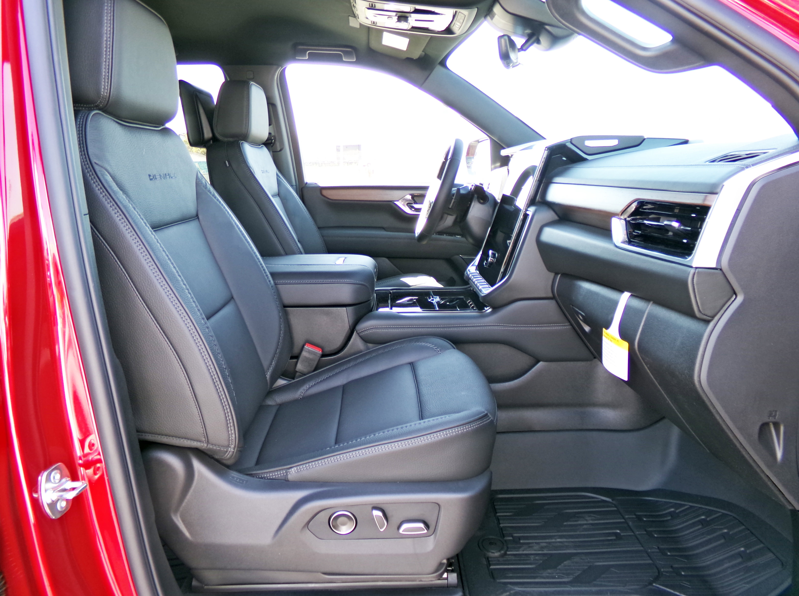 New 2026 GMC Yukon Denali image 19