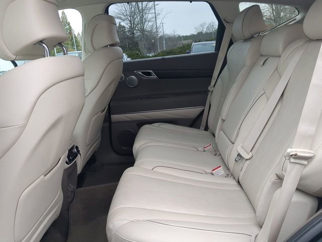 Used 2023 Genesis GV80 2.5T w/ Prestige 20" Package image 13