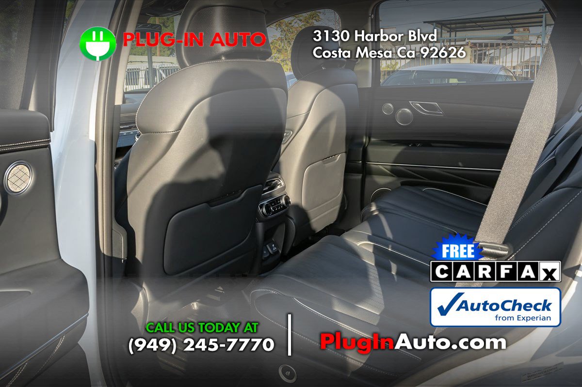 Used 2023 Genesis GV80 3.5T w/ Advanced Package image 11