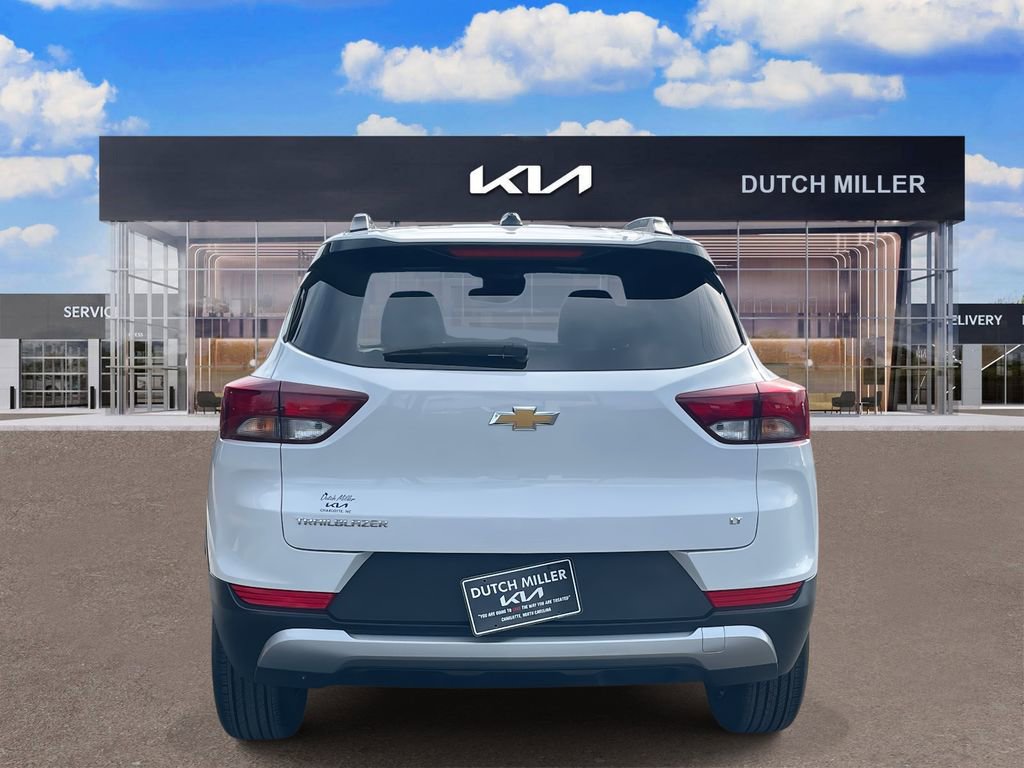 Used 2025 Chevrolet TrailBlazer LT image 6