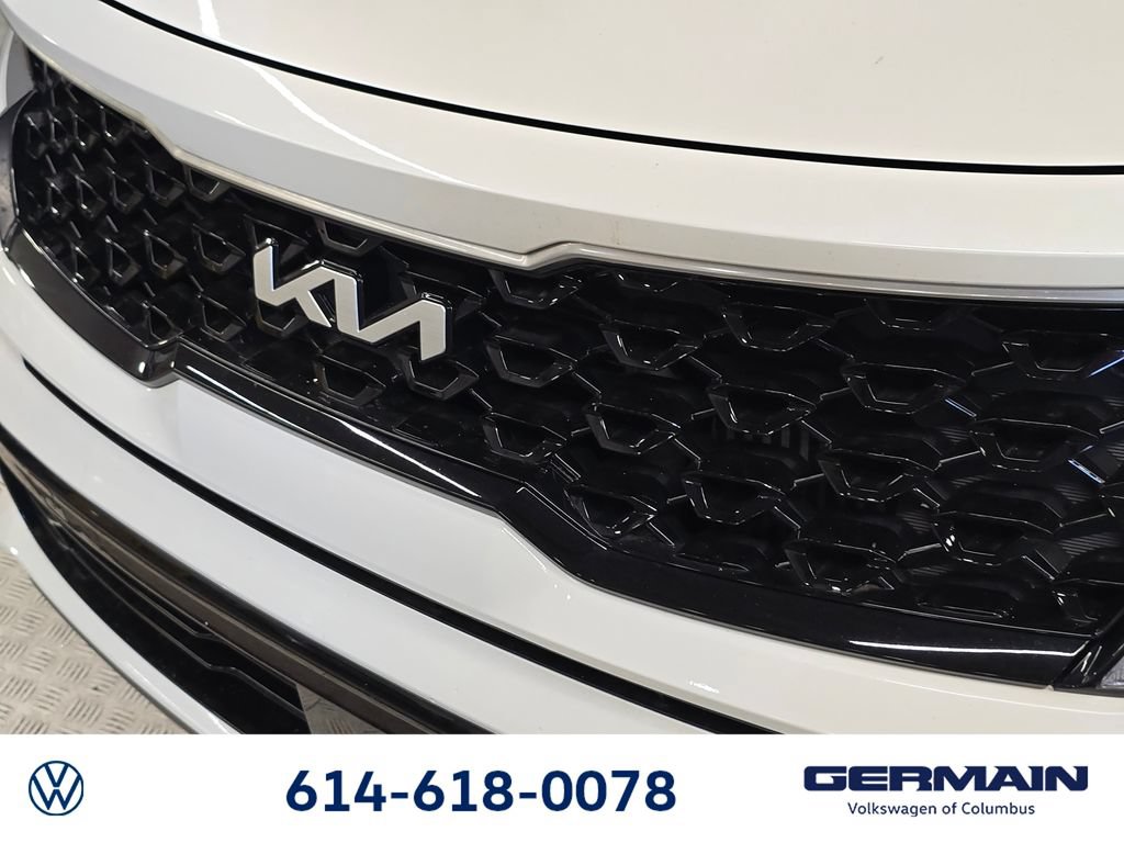 Used 2022 Kia Sorento EX w/ Panoramic Sunroof Package AWD/4WD image 16