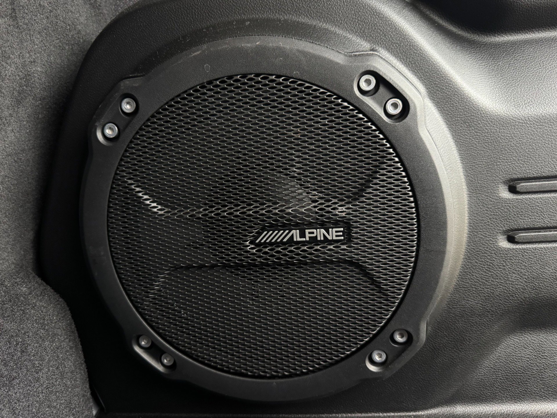 Used 2025 Jeep Wrangler Unlimited Rubicon 4xe image 35