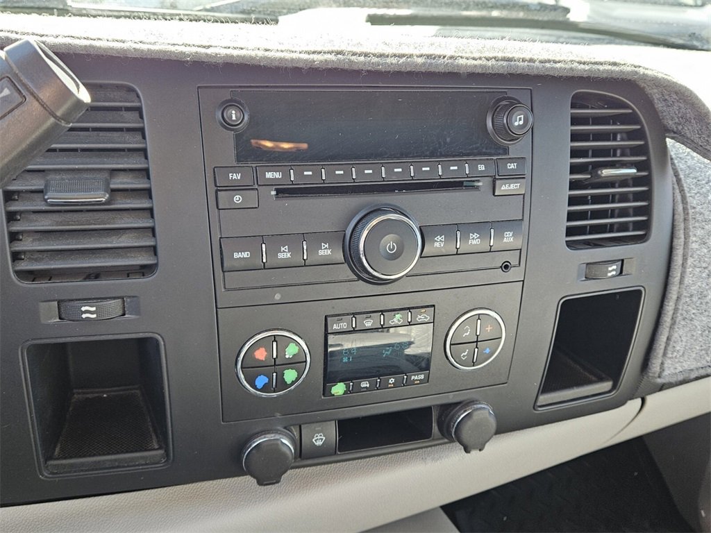 Used 2008 Chevrolet Silverado 2500 LT w/ 2LT Convenience Package image 19