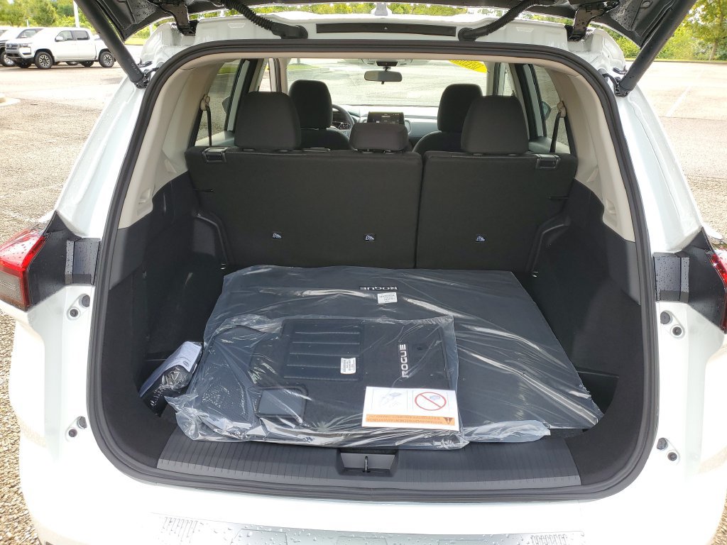 New 2026 Nissan Rogue SV AWD/4WD image 7