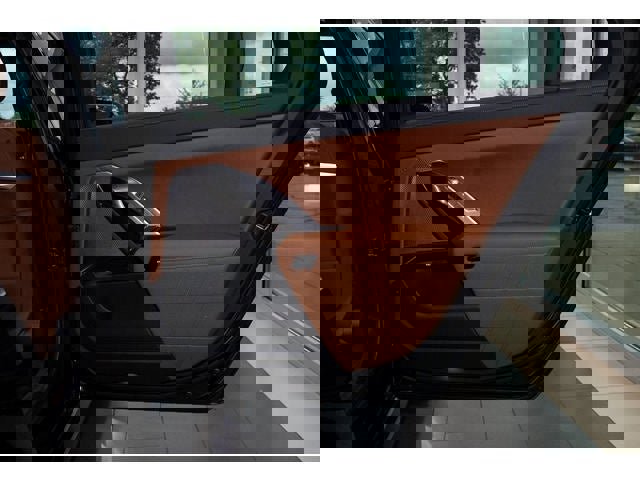 Used 2025 BMW i7 eDrive50 w/ Premium Package image 79