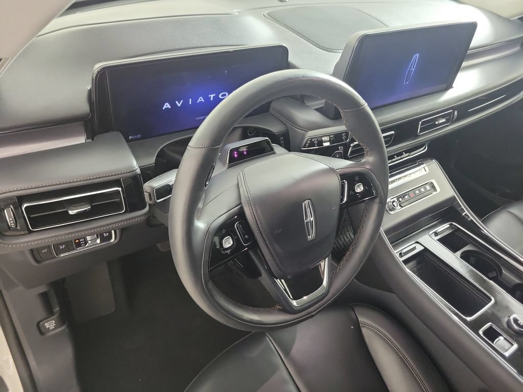 Certified 2025 Lincoln Aviator 2WD w/ Jet Appearance Package image 9