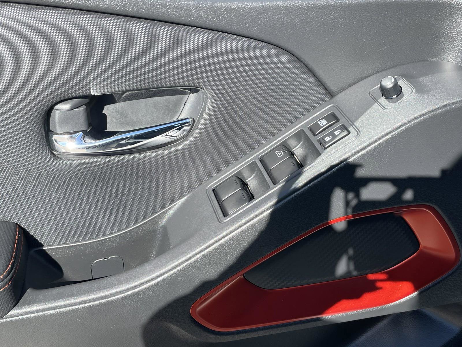 Used 2024 Nissan Frontier PRO-4X w/ Pro Premium Package image 11