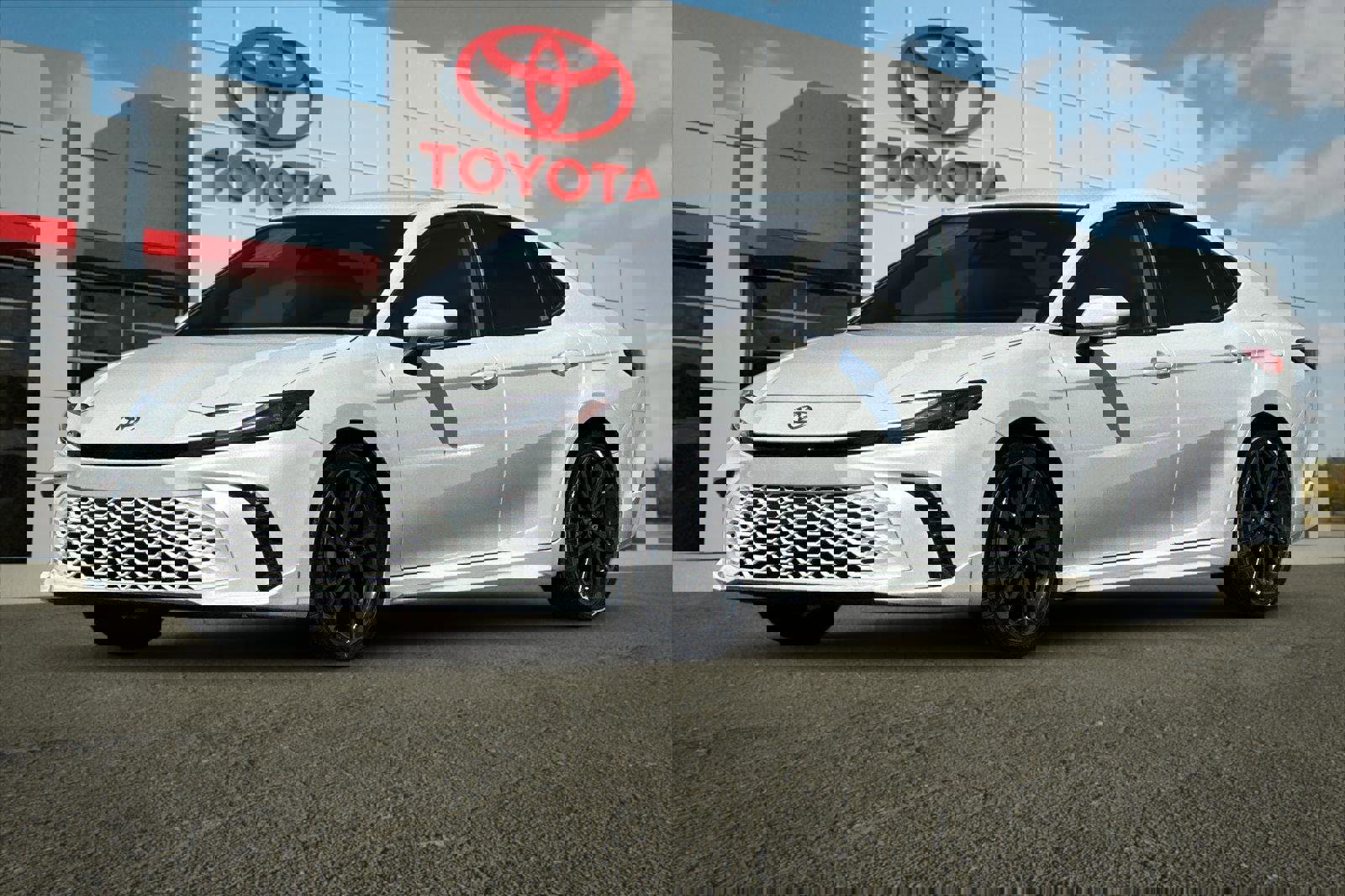 Certified 2025 Toyota Camry XSE FWD image 7