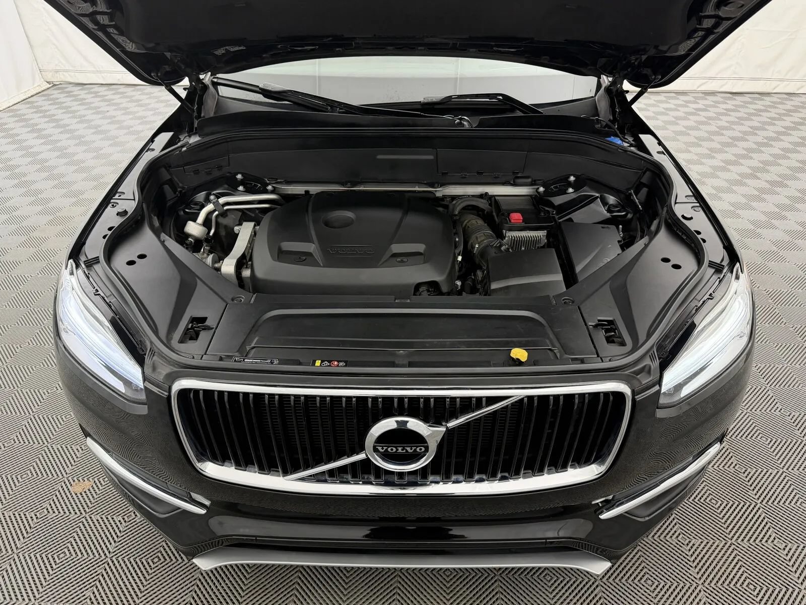 Used 2019 Volvo XC90 T6 Momentum w/ Protection Package Premier AWD/4WD image 40