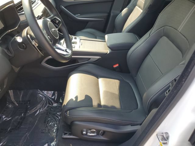 Certified 2026 Jaguar F-PACE R-Dynamic S AWD/4WD image 22