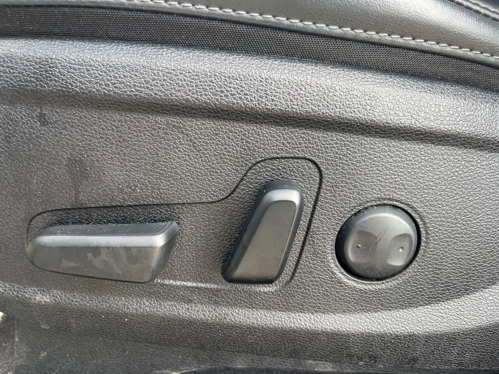 Certified 2022 Kia Telluride S image 15