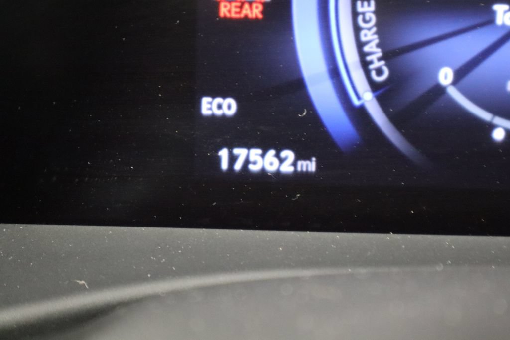 Used 2024 Lexus RZ 450e Premium w/ Technology Package AWD/4WD image 36