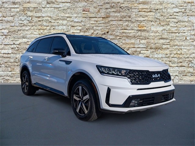 Certified 2023 Kia Sorento EX w/ Panoramic Sunroof Package image 2
