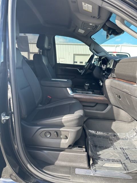Used 2022 GMC Sierra 1500 SLT w/ SLT Premium Package AWD/4WD image 46