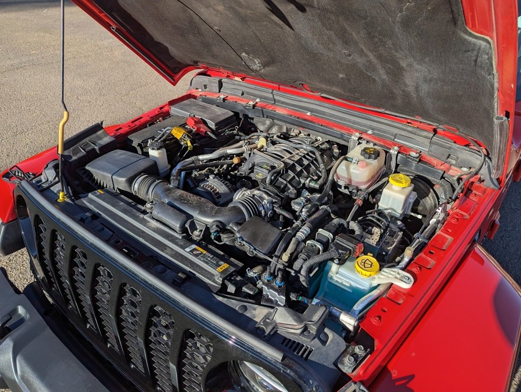 Used 2022 Jeep Gladiator Willys image 39